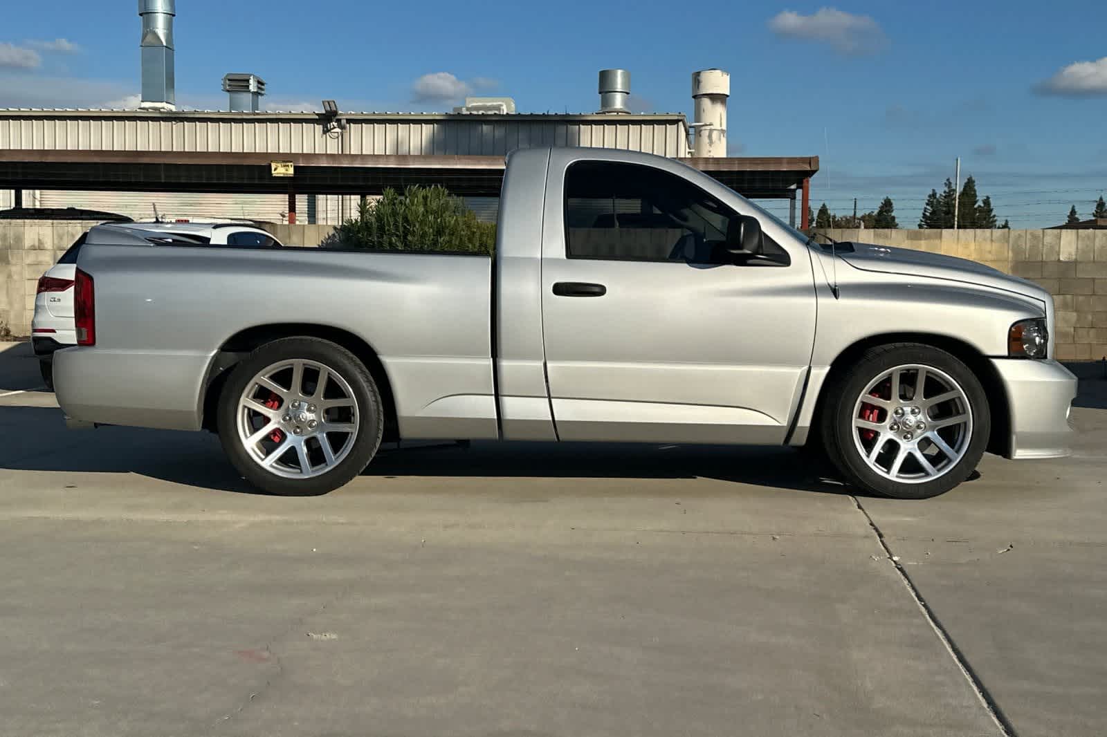 Thumbnail: 2004 Dodge Ram 1500 - 9