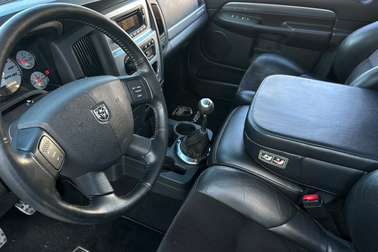 Thumbnail: 2004 Dodge Ram 1500 - 12