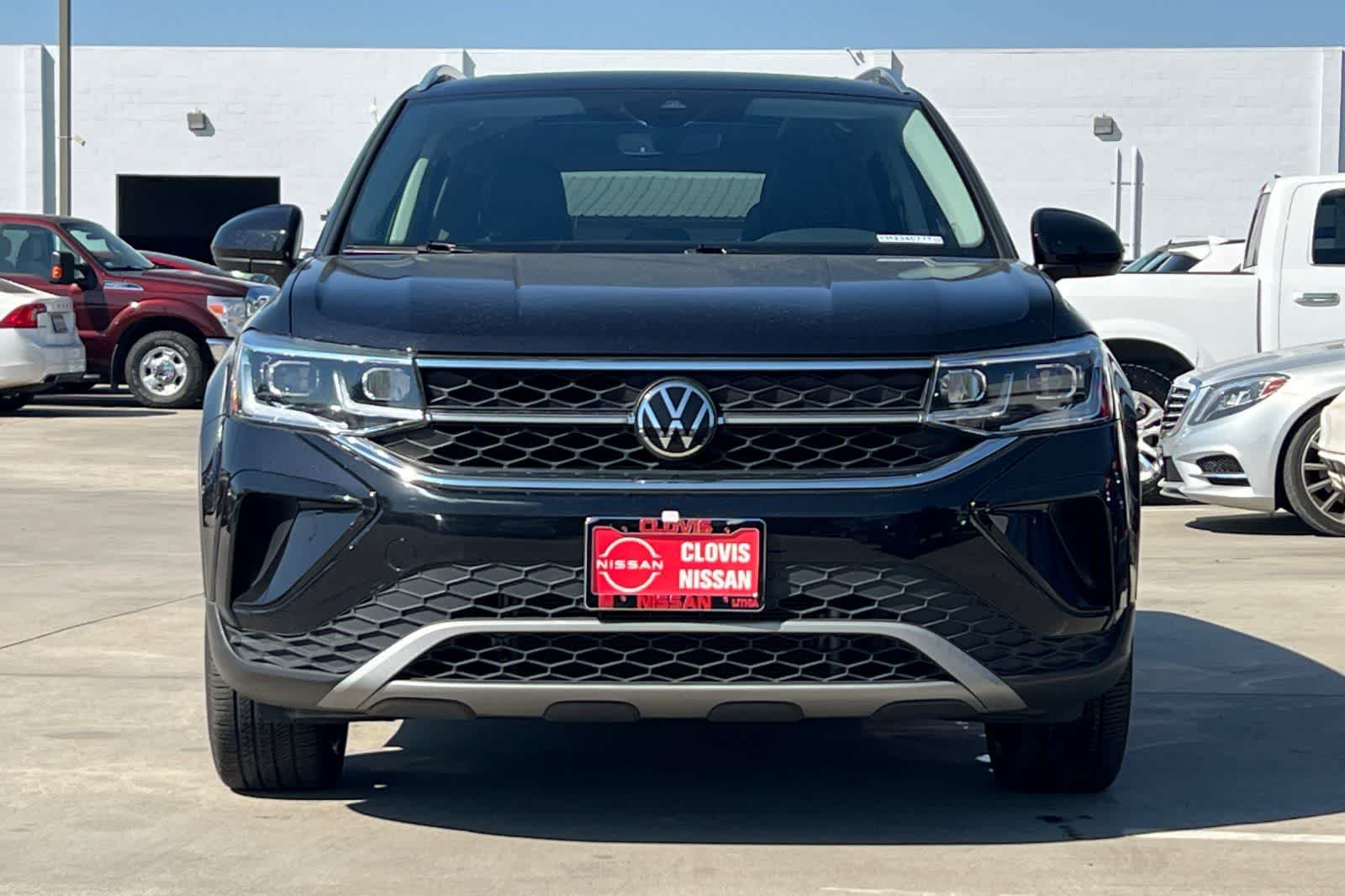 Thumbnail: 2023 Volkswagen Taos - 11