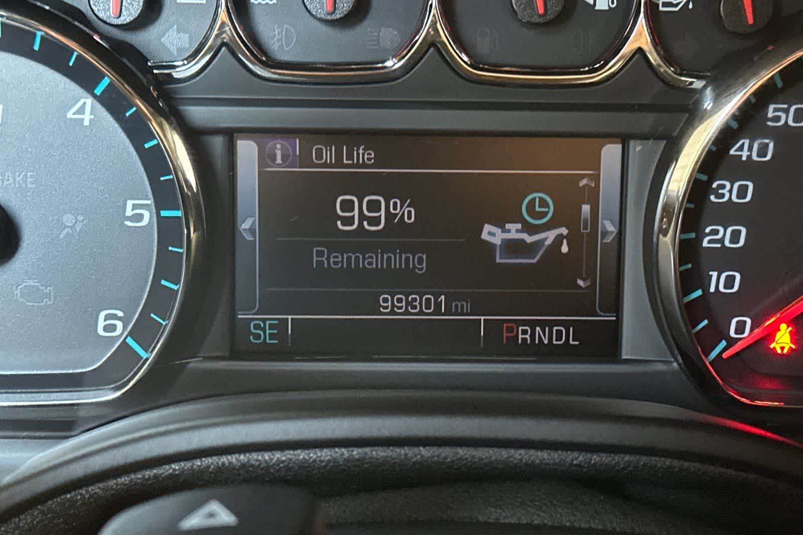 Thumbnail: 2018 Chevrolet Tahoe - 24