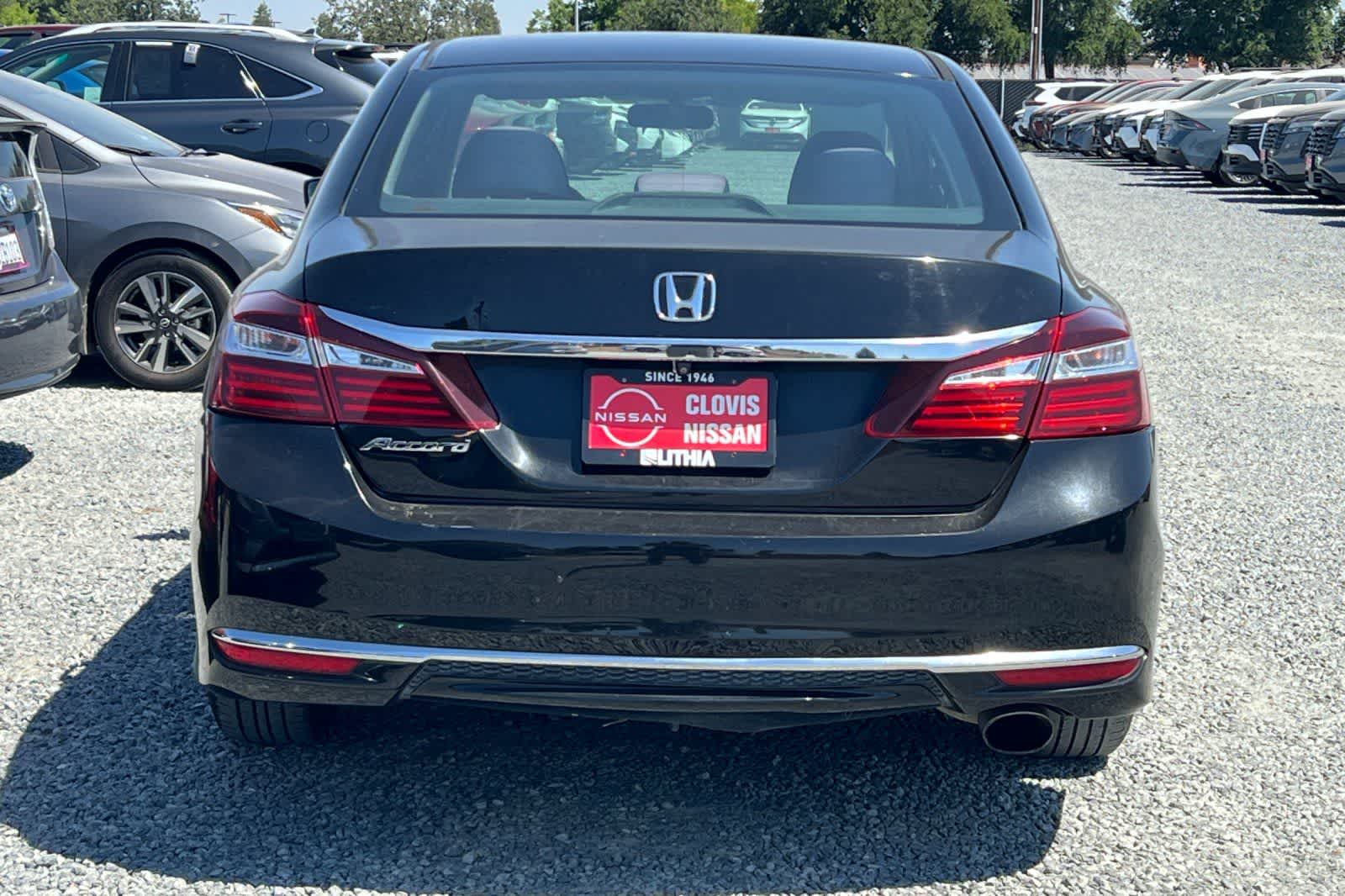 Thumbnail: 2016 Honda Accord - 8