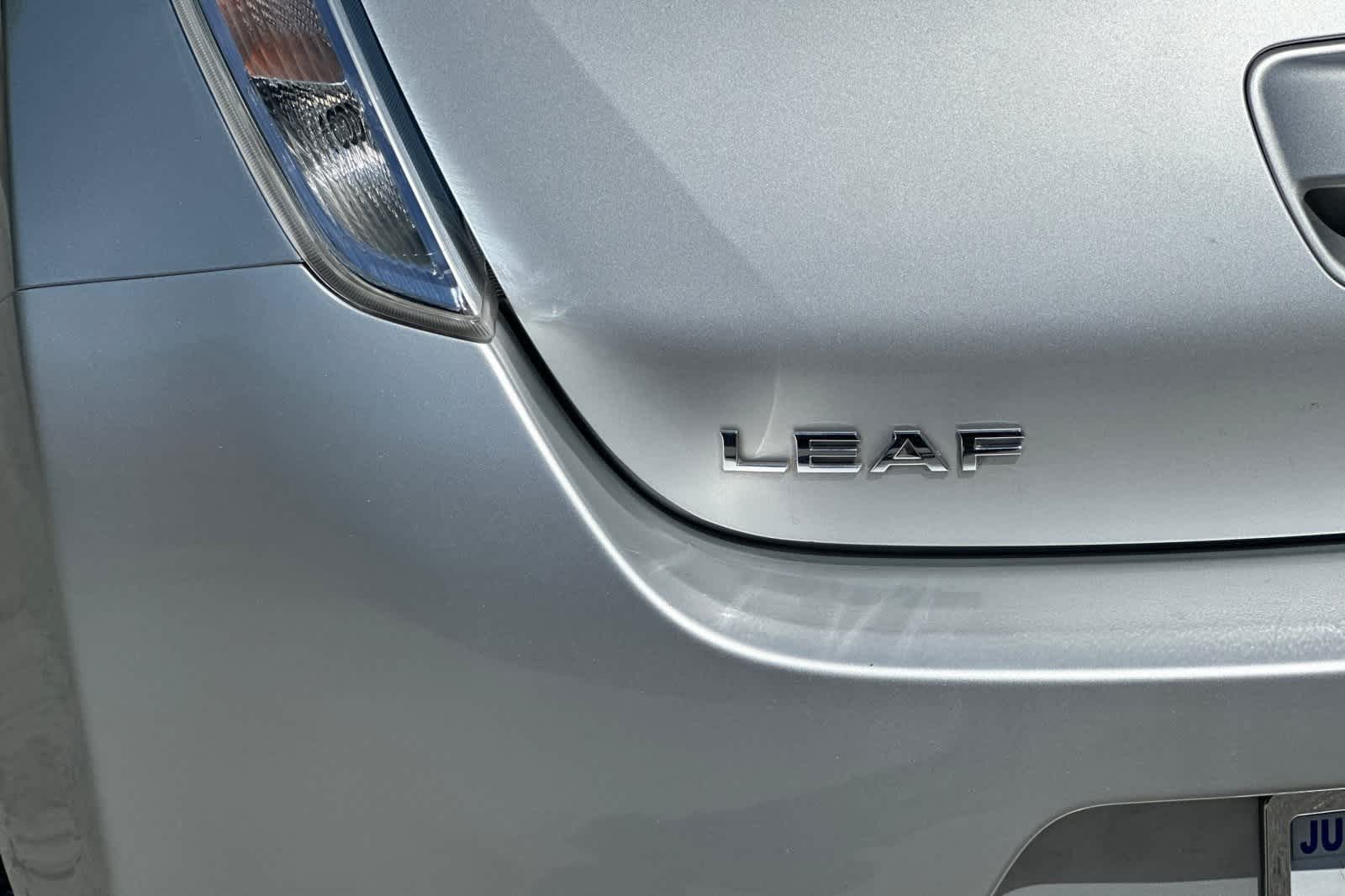 Thumbnail: 2011 Nissan Leaf - 13