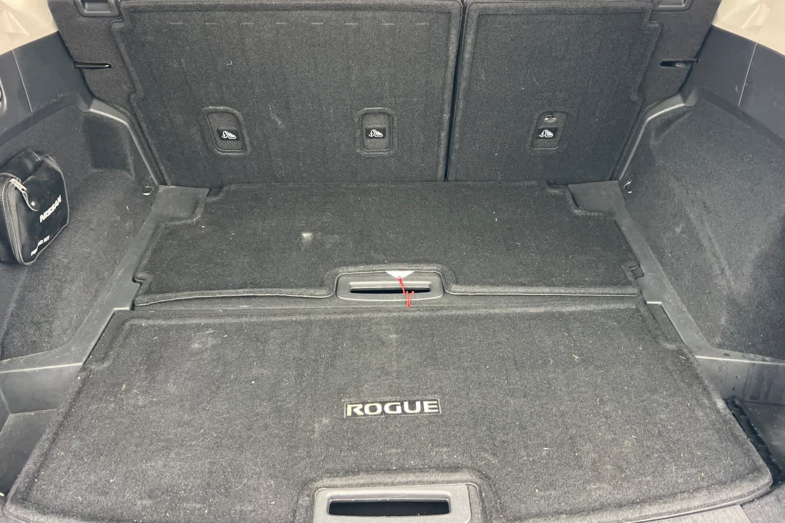 Thumbnail: 2021 Nissan Rogue - 16