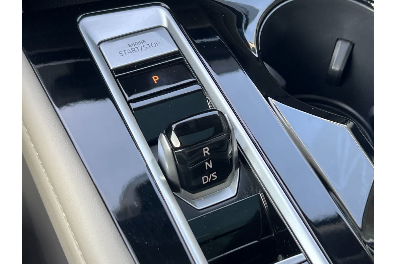 Thumbnail: 2024 Volkswagen Atlas - 25