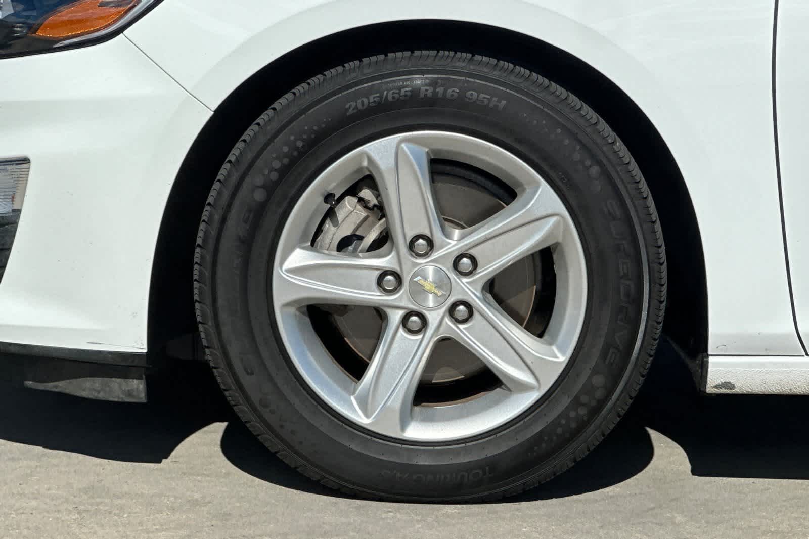 Thumbnail: 2021 Chevrolet Malibu - 12