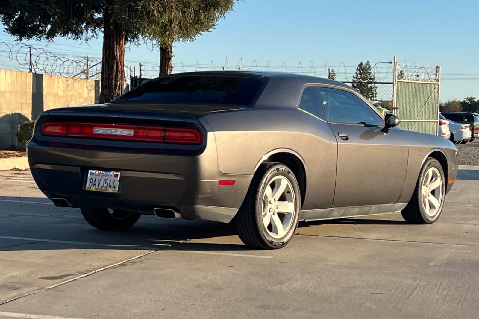 Thumbnail: 2014 Dodge Challenger - 3