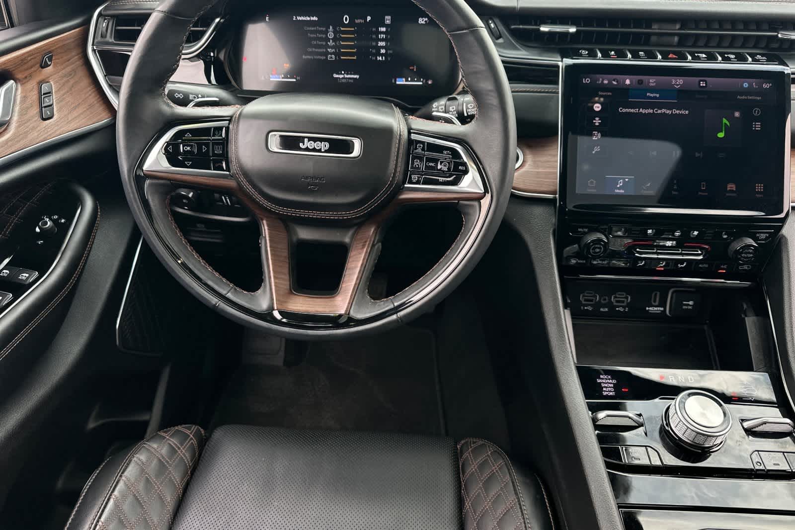 Thumbnail: 2024 Jeep Grand Cherokee - 17