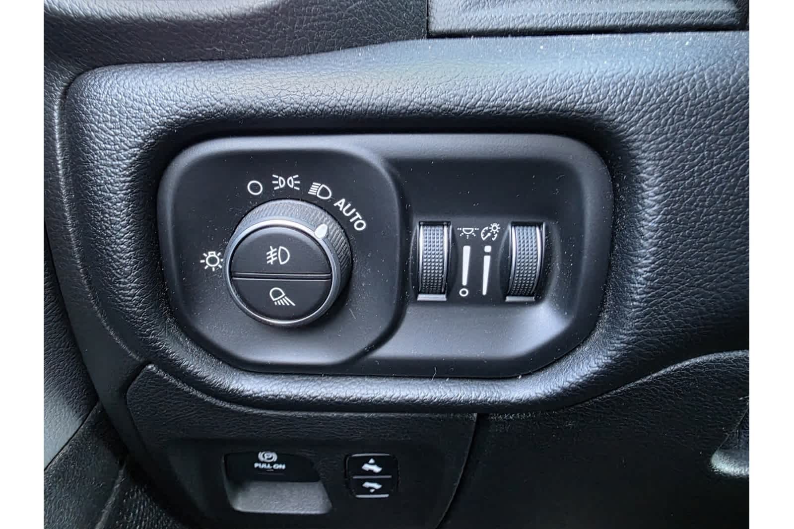 Thumbnail: 2019 RAM 1500 - 29