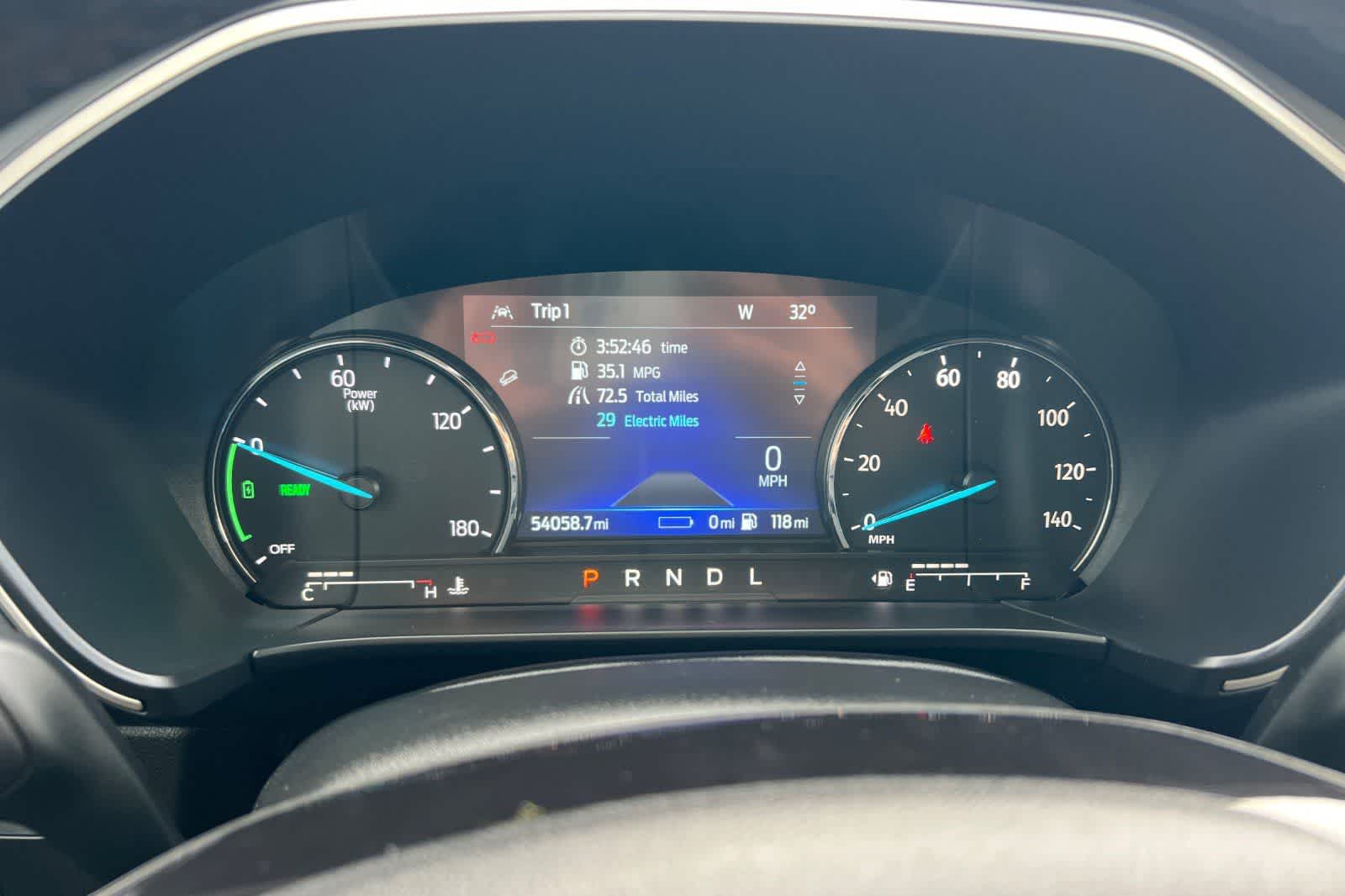 Thumbnail: 2022 Ford Escape - 32