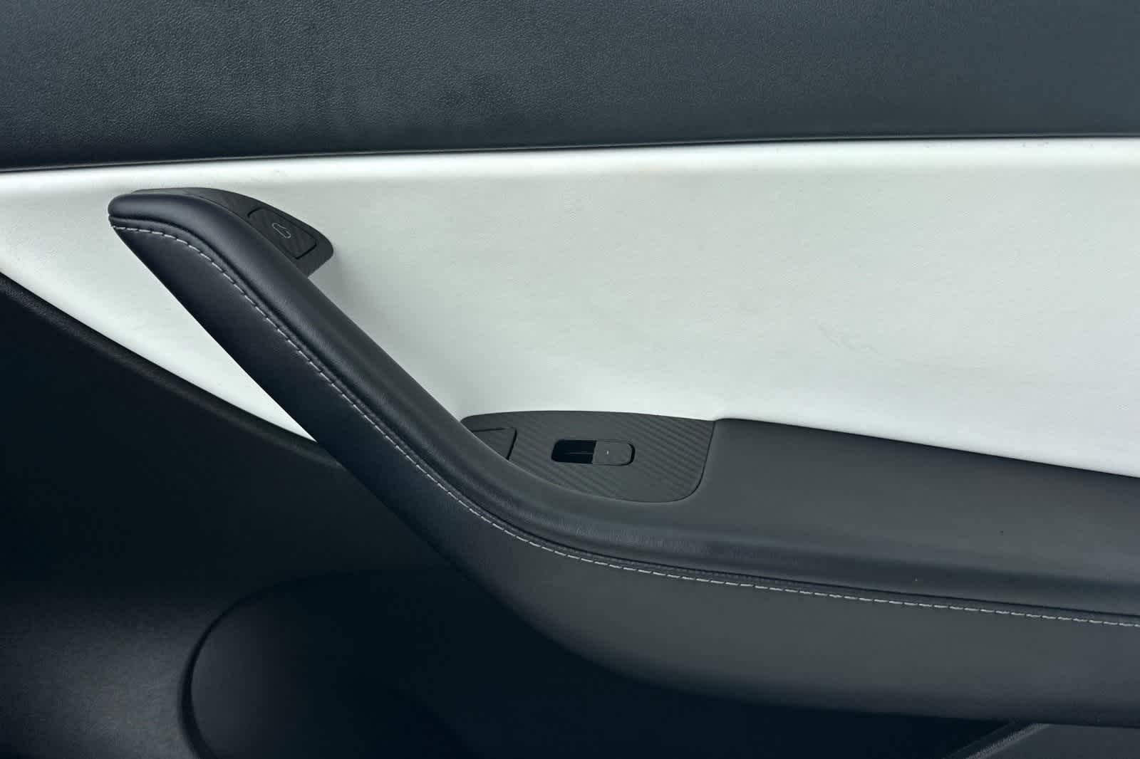 Thumbnail: 2022 Tesla Model Y - 20