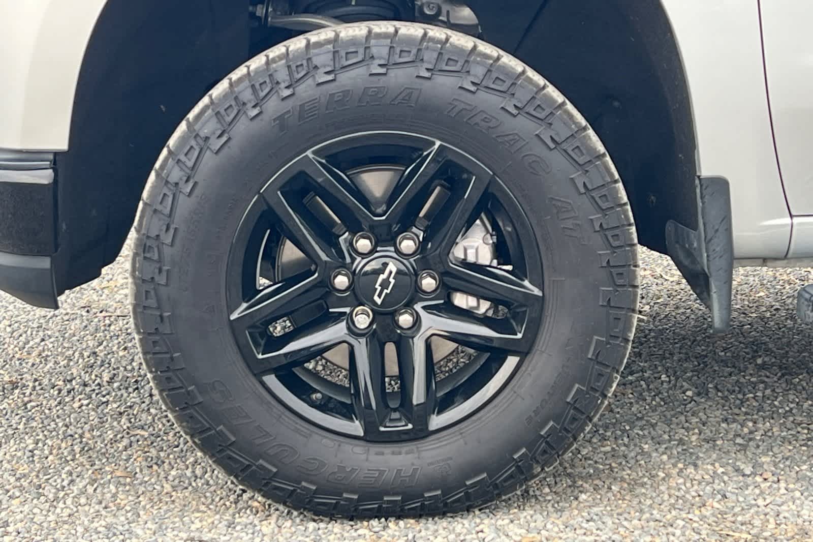 Thumbnail: 2021 Chevrolet Silverado 1500 - 26