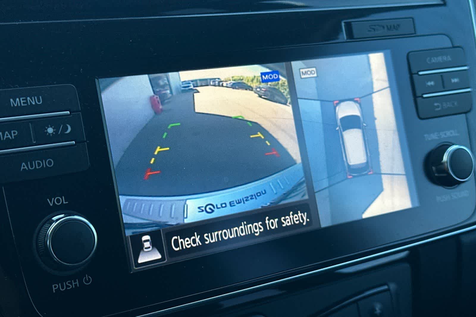 Thumbnail: 2018 Nissan Leaf - 21