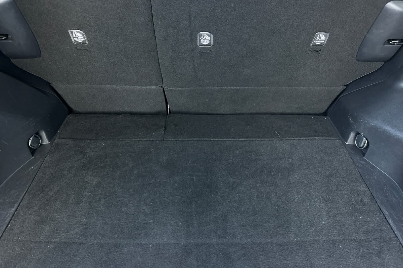 Thumbnail: 2022 Toyota RAV4 - 17