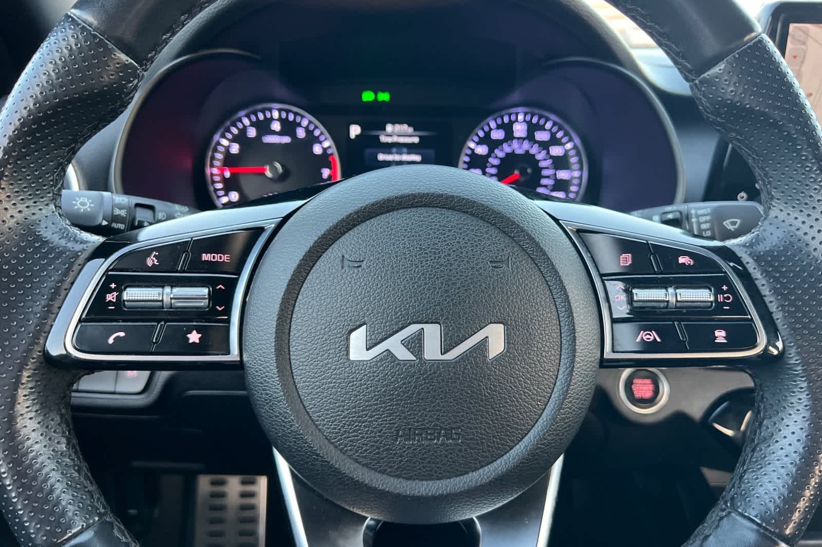 Thumbnail: 2023 Kia Forte - 26