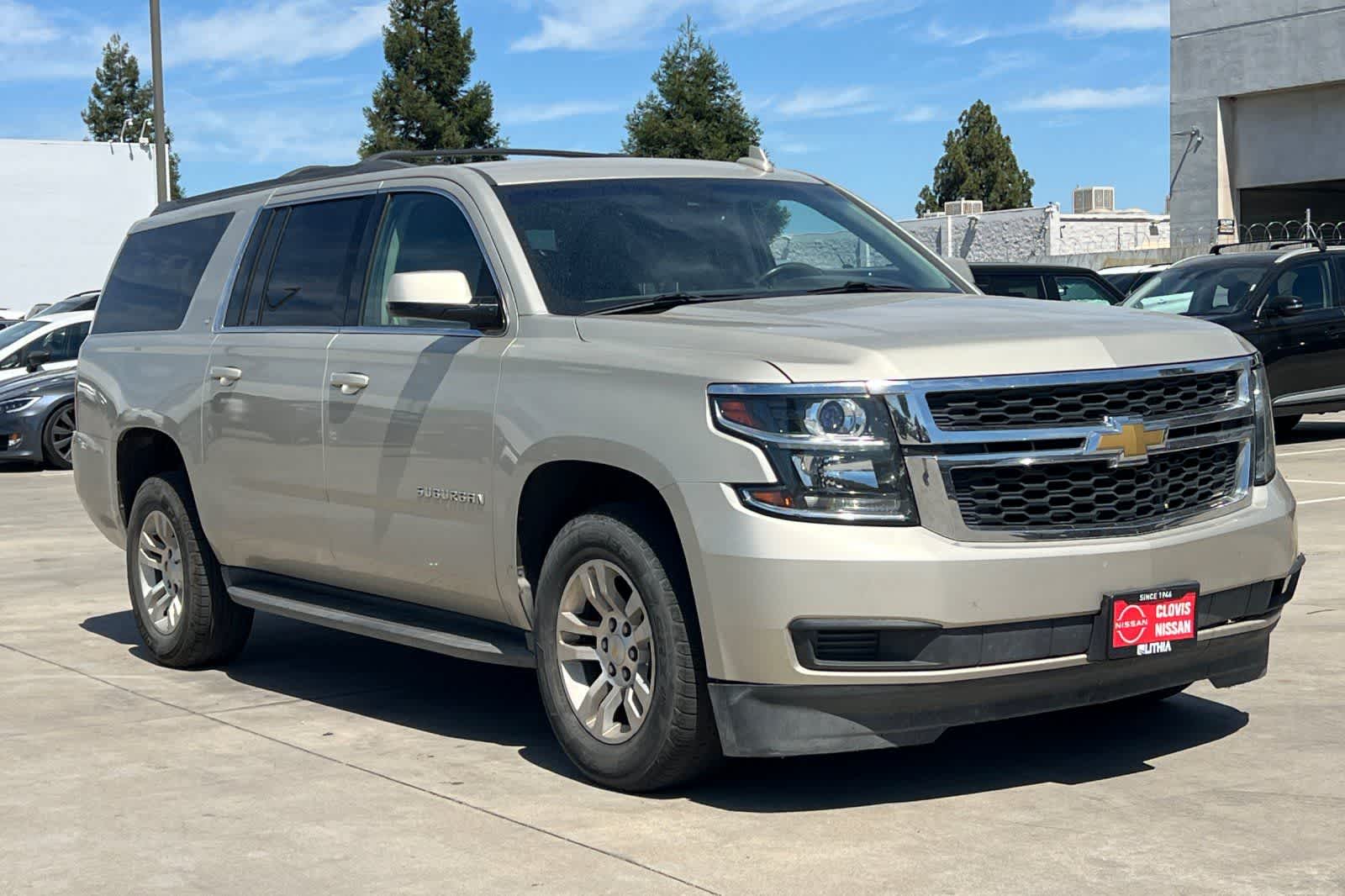 Thumbnail: 2015 Chevrolet Suburban - 10