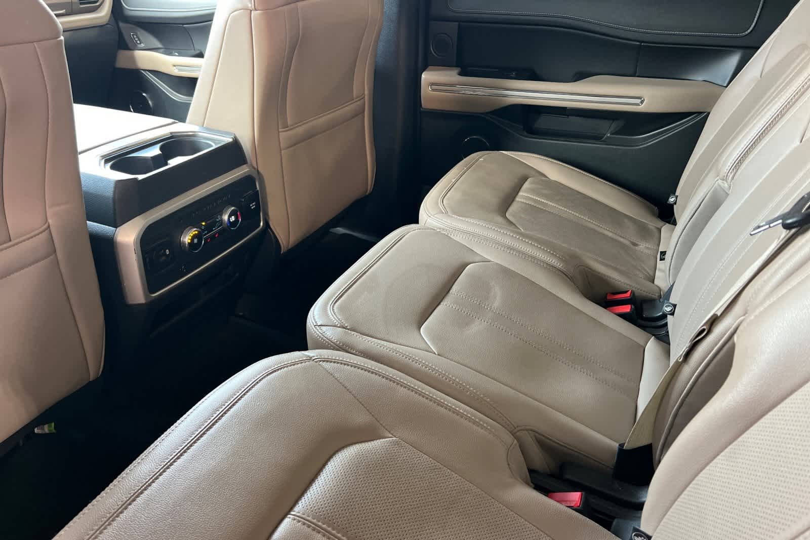 Thumbnail: 2023 Ford Expedition MAX - 5