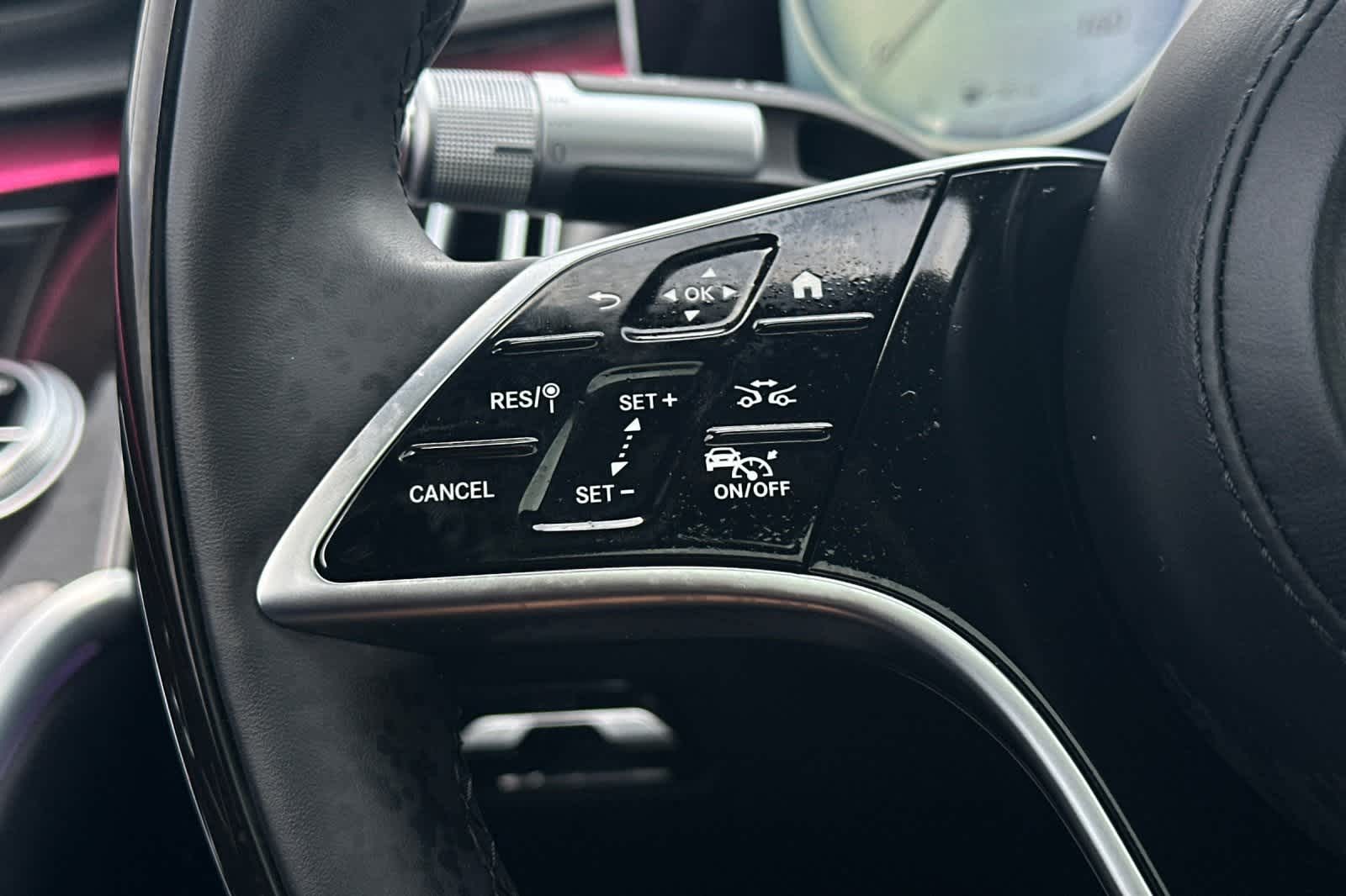 Thumbnail: 2023 Mercedes-Benz S-Class - 32