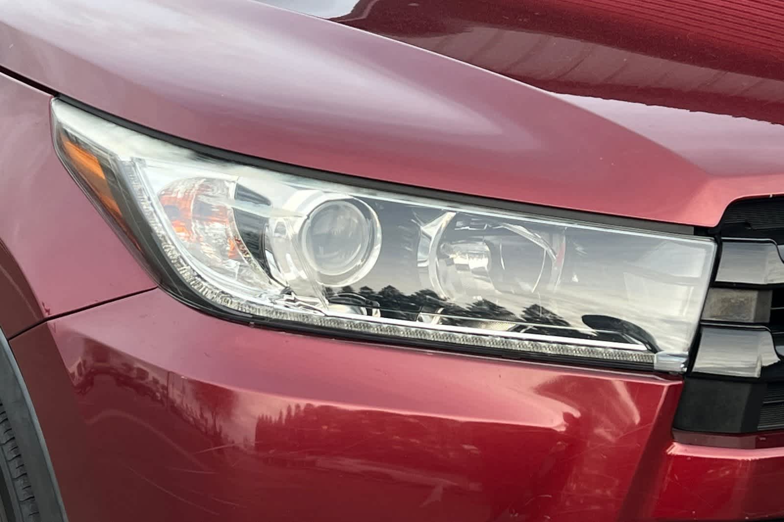 Thumbnail: 2017 Toyota Highlander - 35