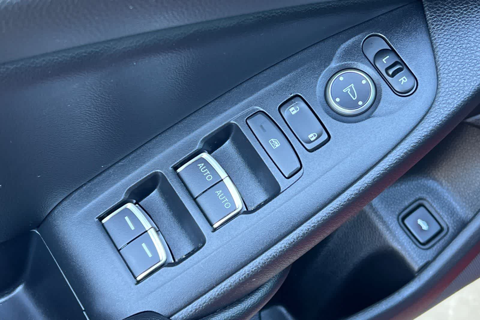 Thumbnail: 2022 Honda Accord - 14