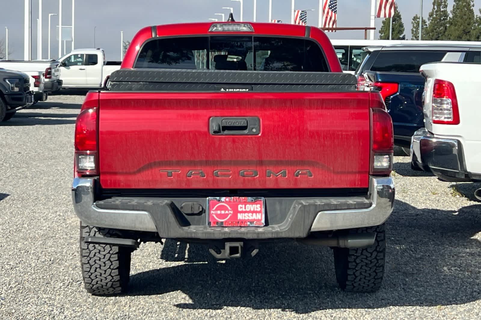 Thumbnail: 2020 Toyota Tacoma - 8