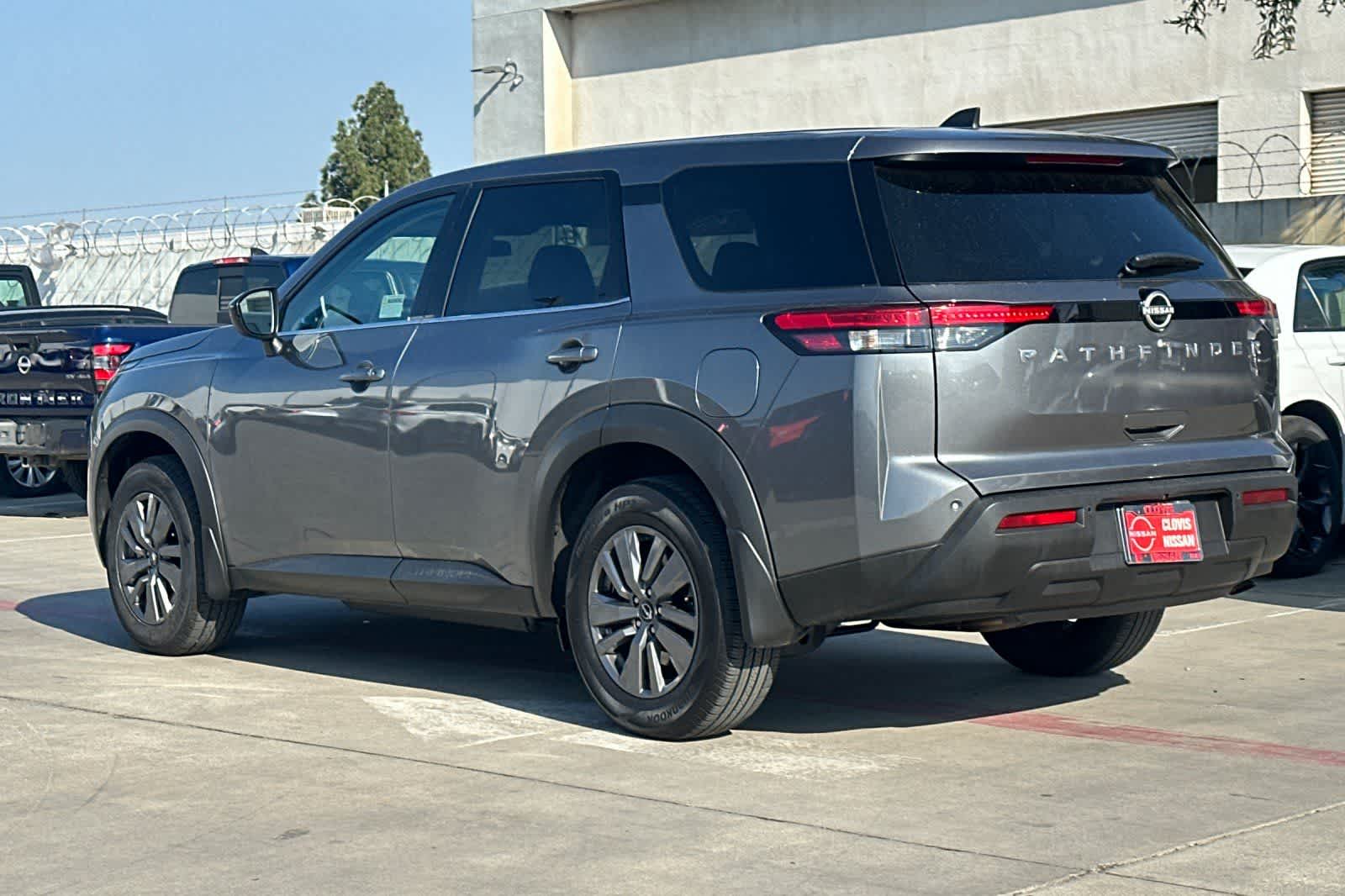 Thumbnail: 2025 Nissan Pathfinder - 7