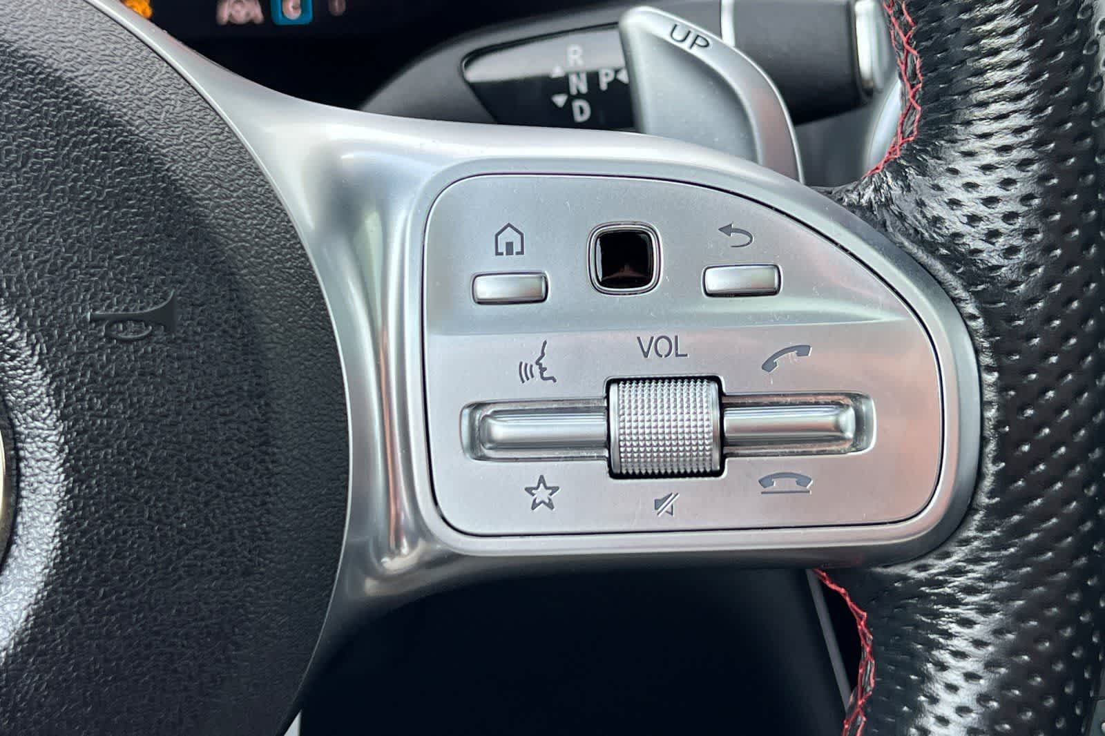 Thumbnail: 2022 Mercedes-Benz GLC - 31