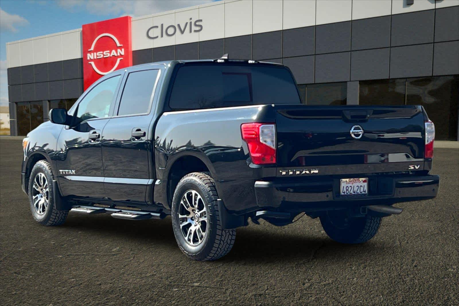 Thumbnail: 2022 Nissan Titan - 7