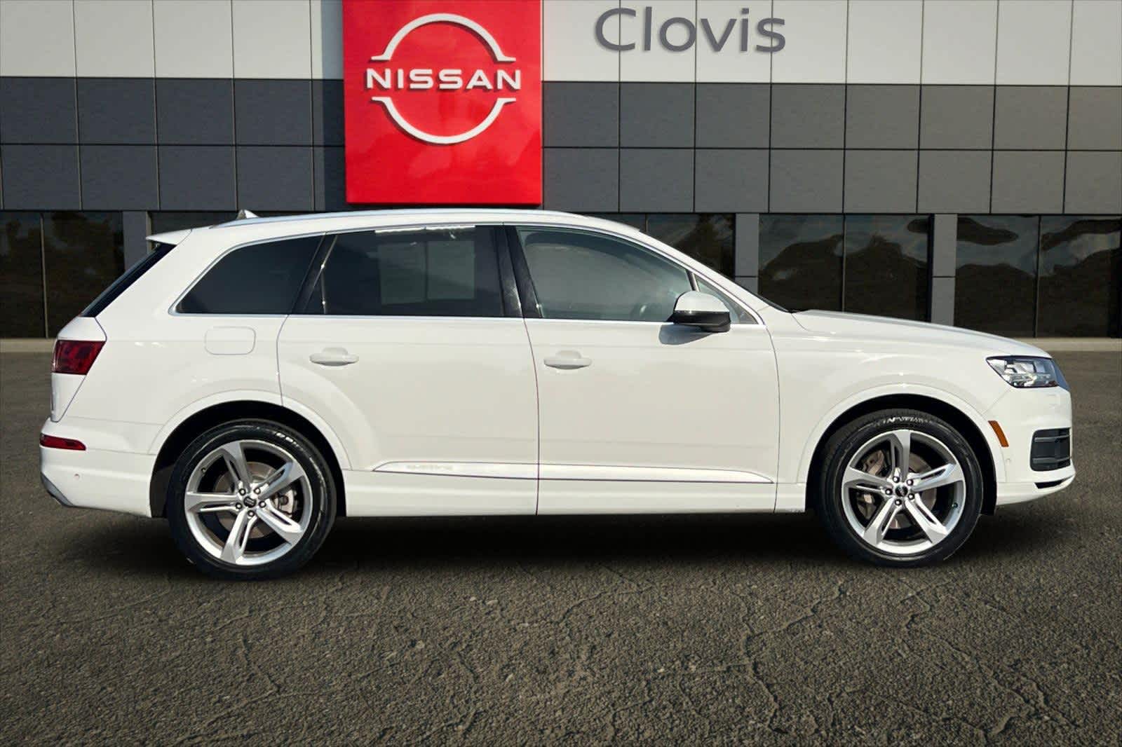 Thumbnail: 2019 Audi Q7 - 9