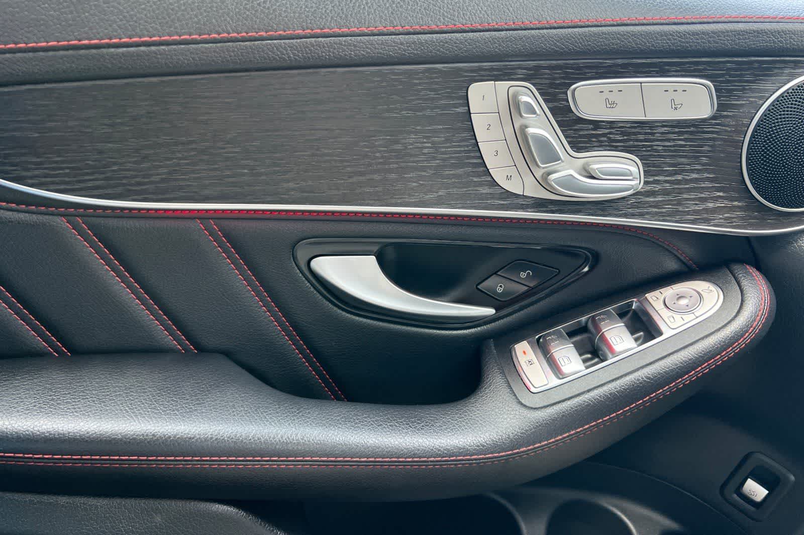 Thumbnail: 2022 Mercedes-Benz GLC - 13