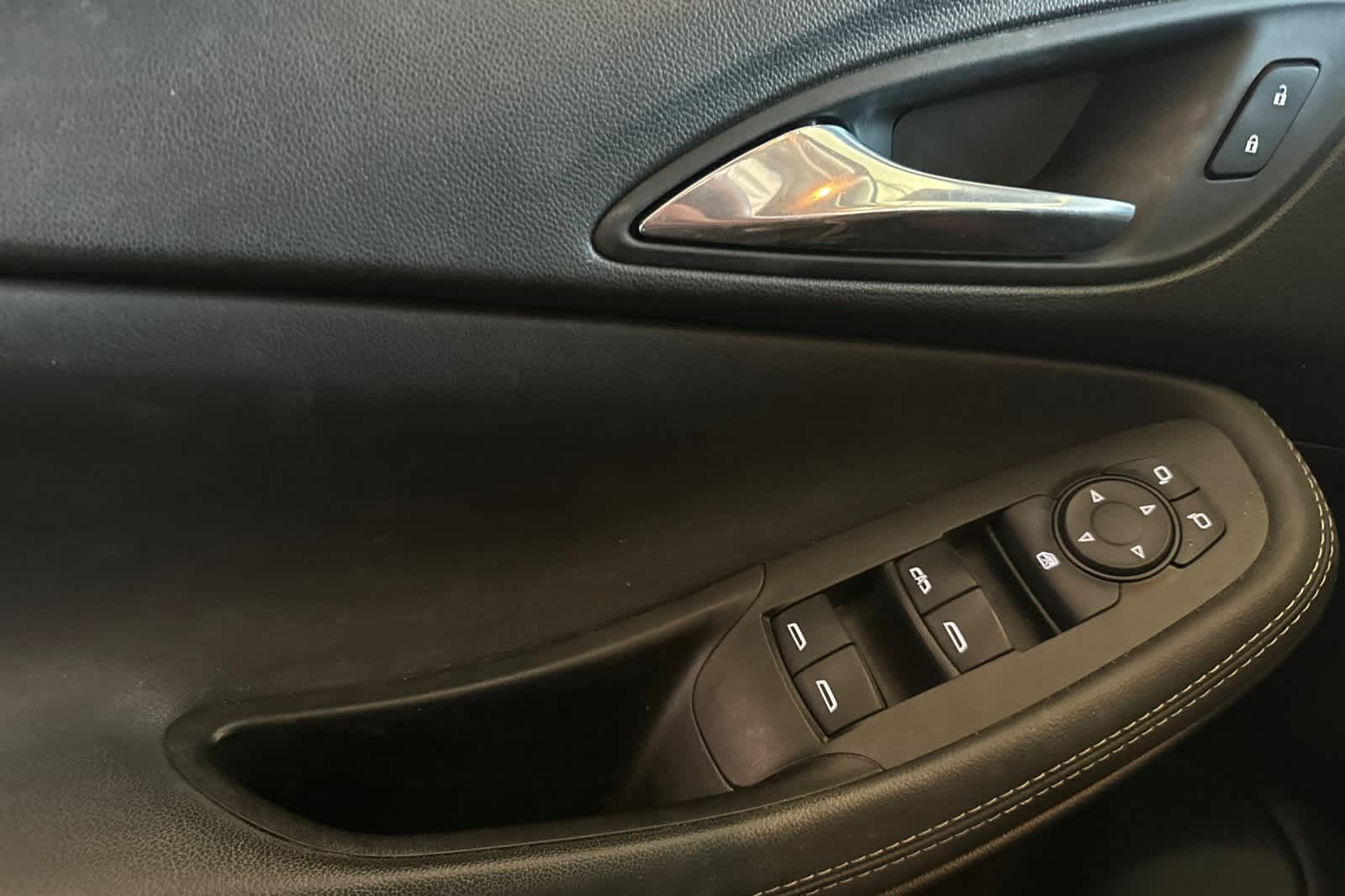 Thumbnail: 2021 Buick Encore GX - 15