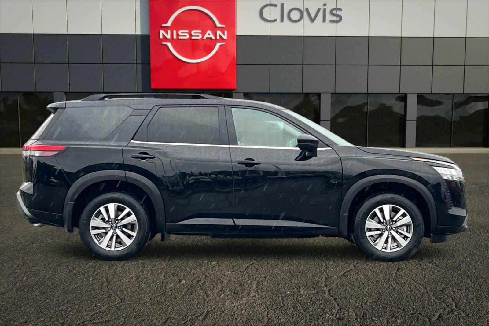 Thumbnail: 2026 Nissan Pathfinder - 9