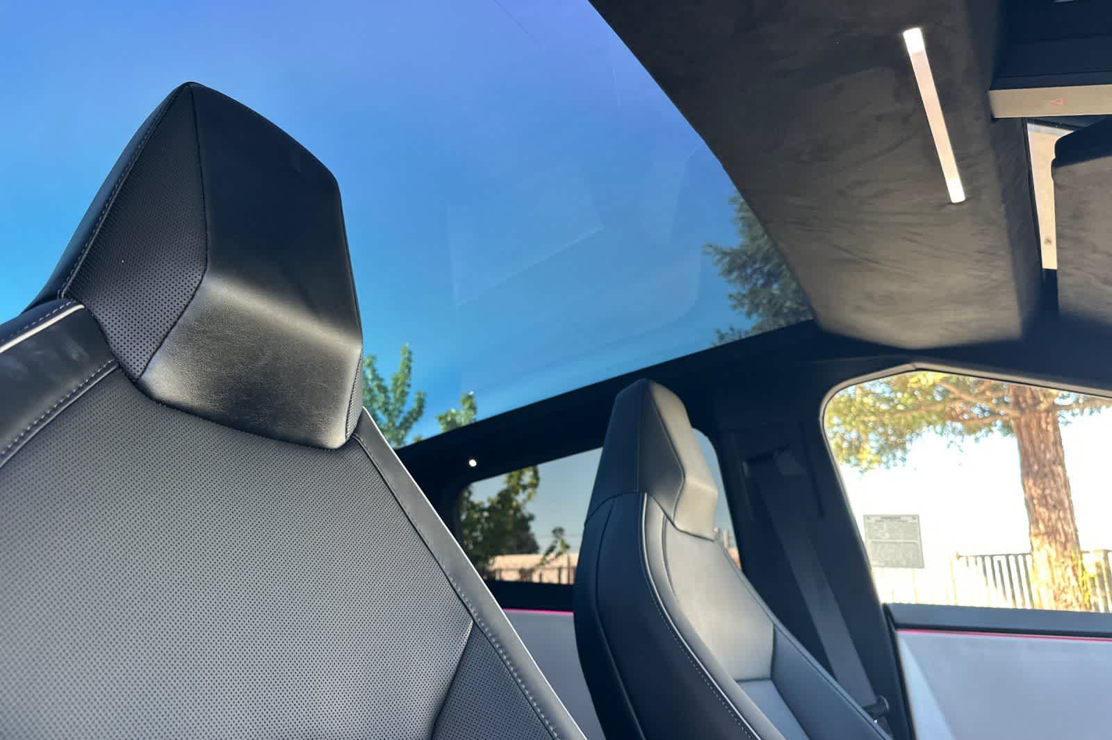 Thumbnail: 2024 Tesla Cybertruck - 18