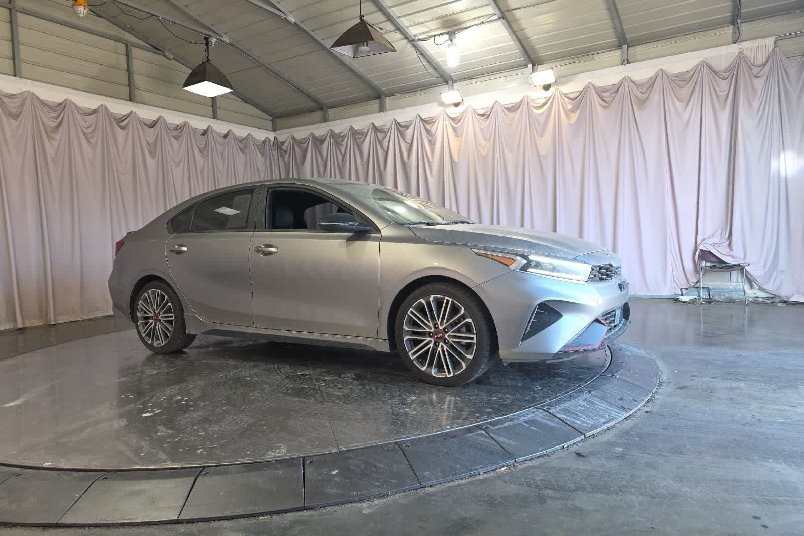 Thumbnail: 2023 Kia Forte - 10