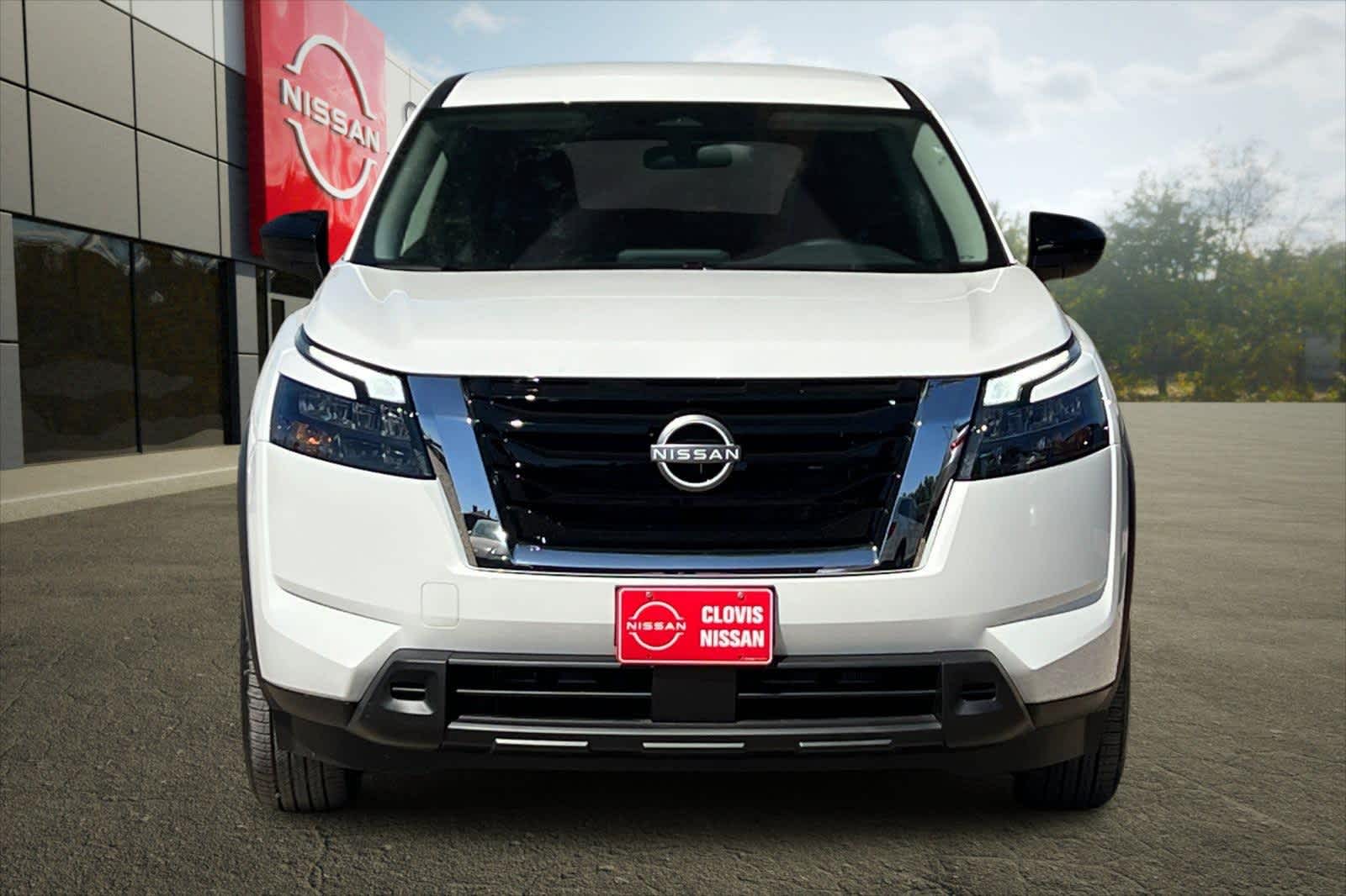 Thumbnail: 2025 Nissan Pathfinder - 11