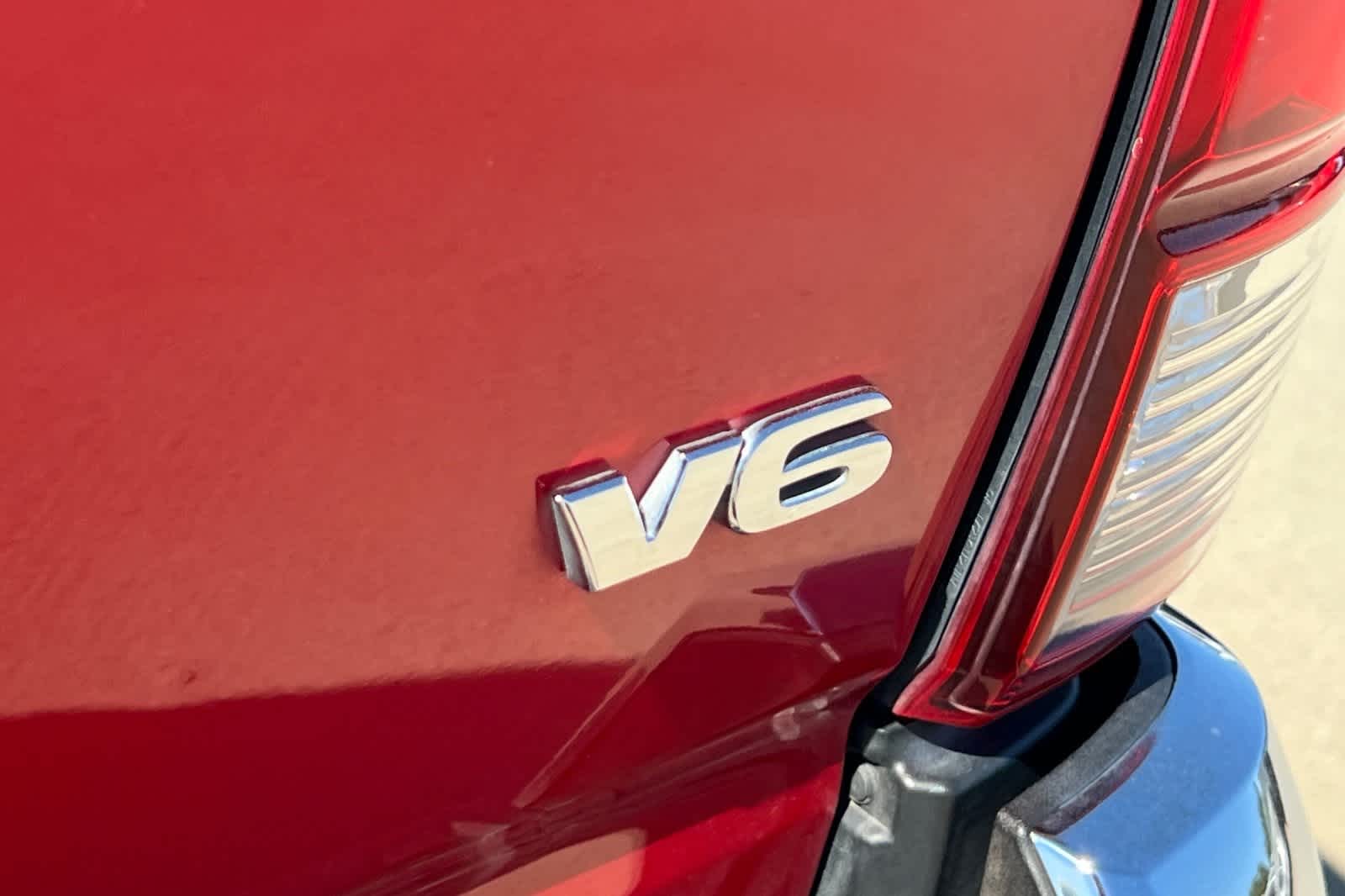 Thumbnail: 2019 Toyota Tacoma - 13