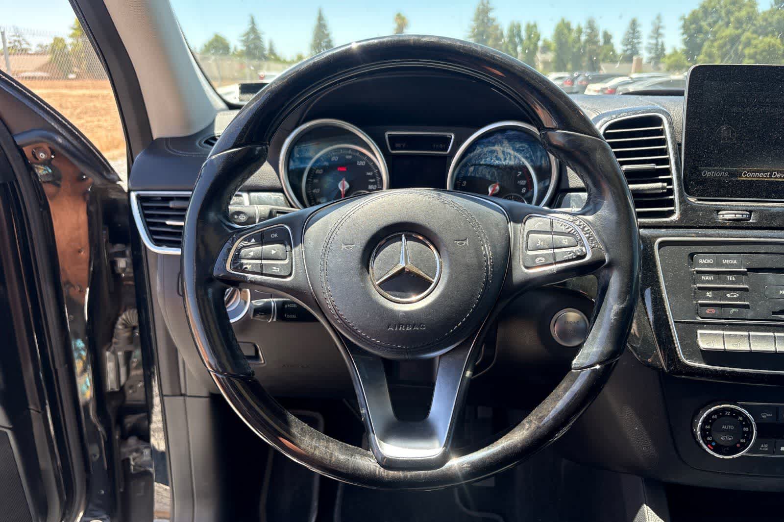 Thumbnail: 2018 Mercedes-Benz GLS - 24