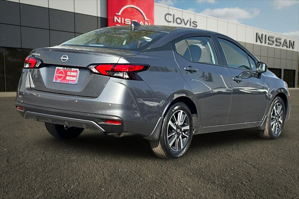 New 2025 Nissan Versa 1.6 SV Sedan