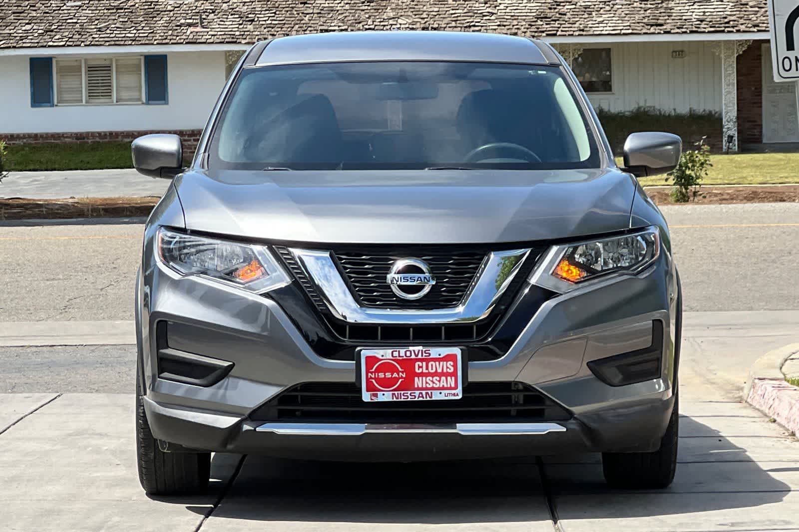 Thumbnail: 2017 Nissan Rogue - 11