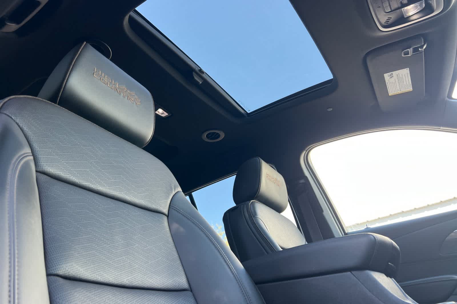 Thumbnail: 2023 Chevrolet Traverse - 20