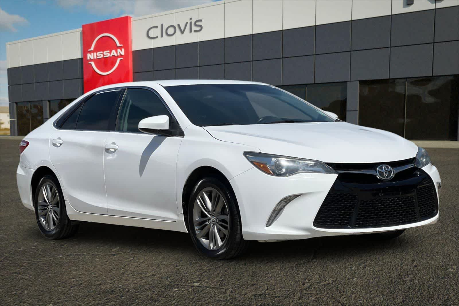 Thumbnail: 2015 Toyota Camry - 10
