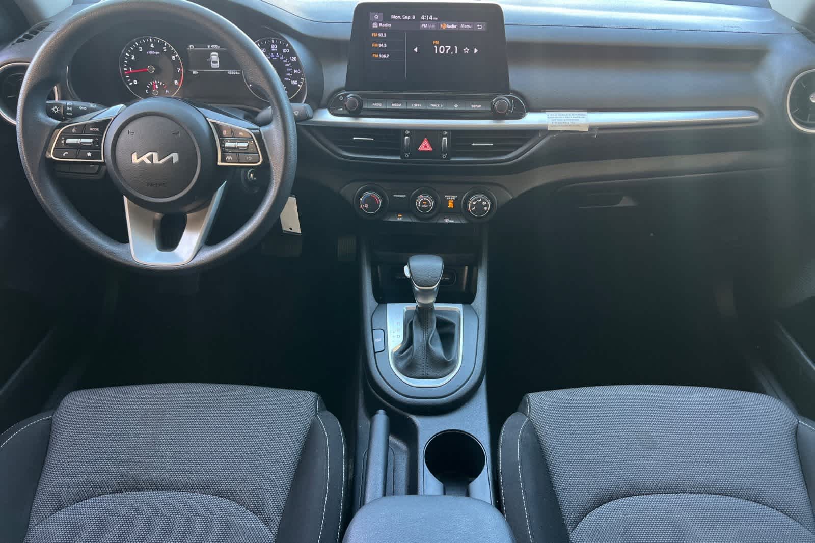 Thumbnail: 2023 Kia Forte - 4