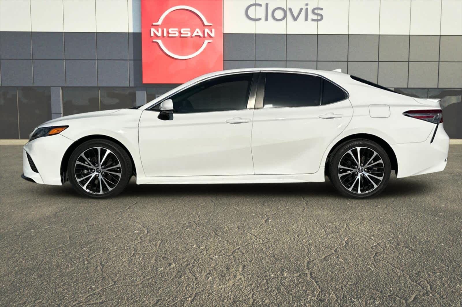 Thumbnail: 2019 Toyota Camry - 5