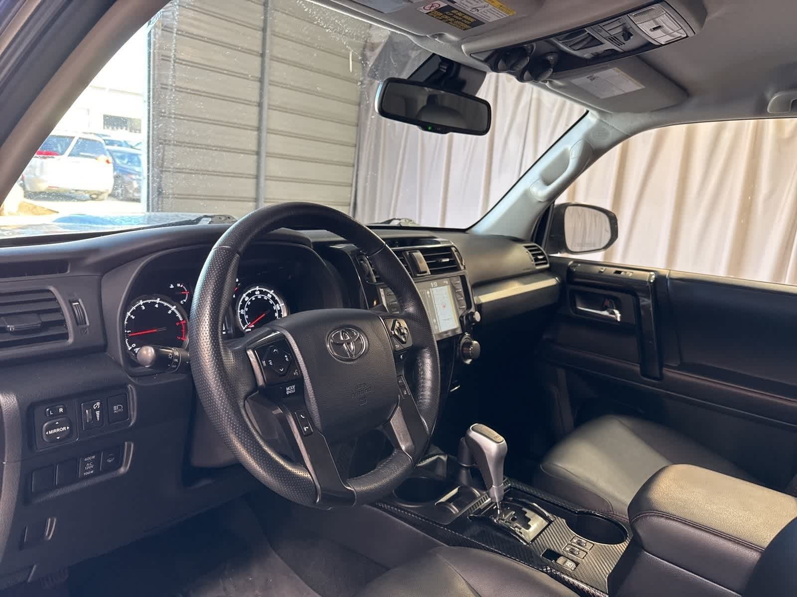 Thumbnail: 2023 Toyota 4Runner - 18