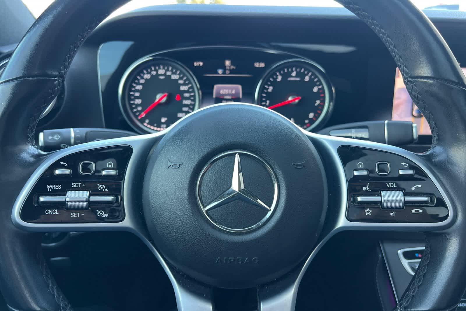 Thumbnail: 2019 Mercedes-Benz E-Class - 26