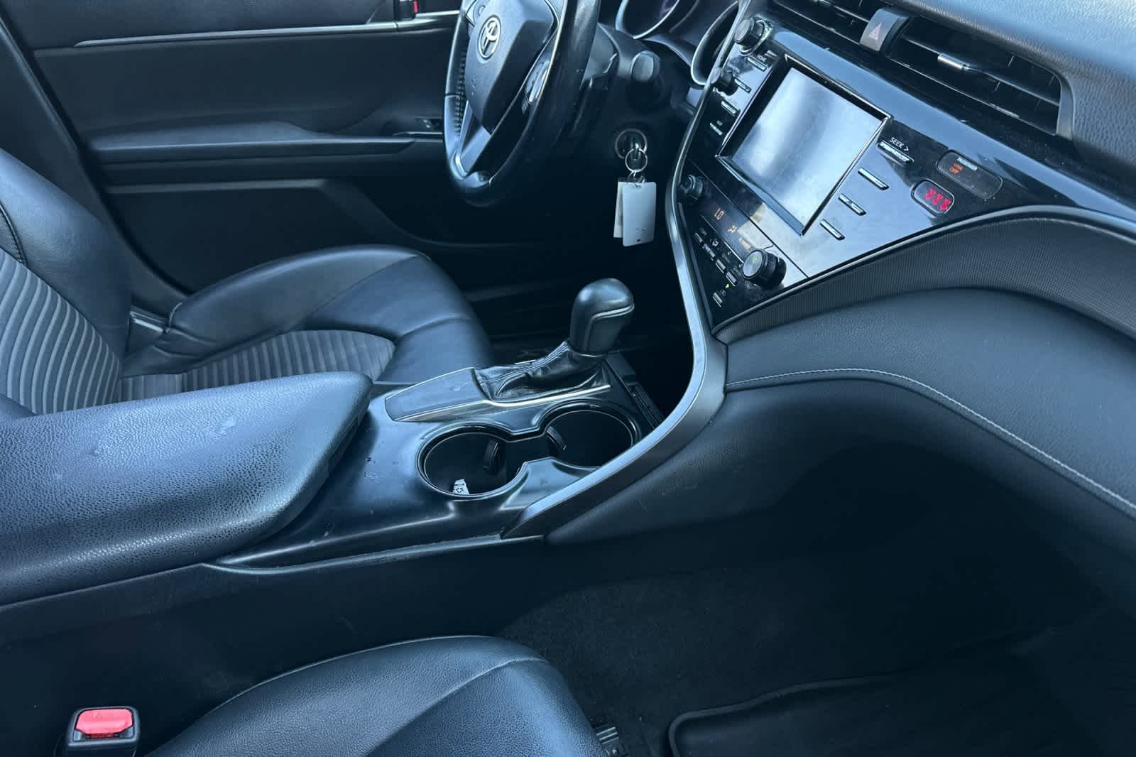 Thumbnail: 2019 Toyota Camry - 17