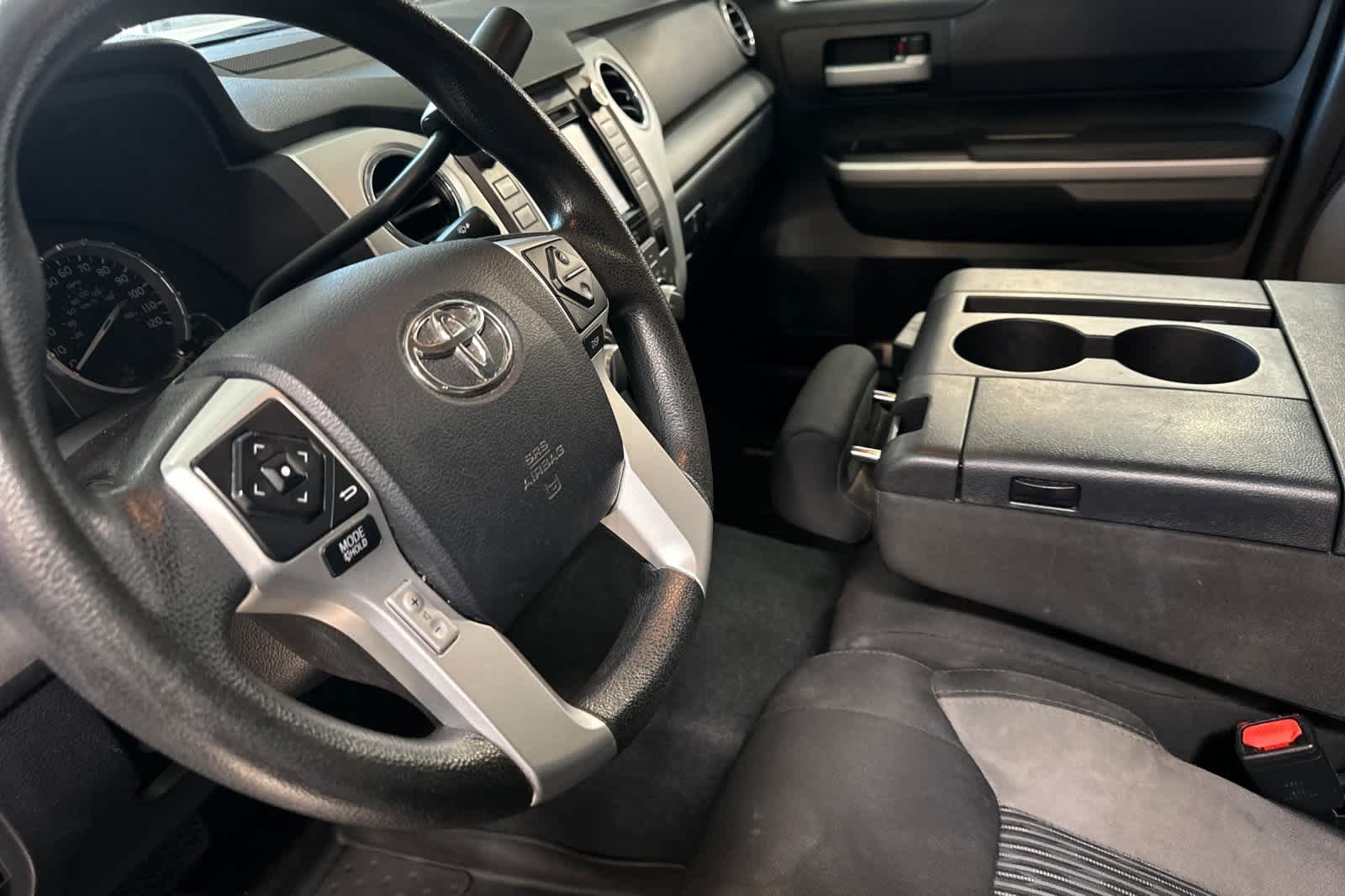 Thumbnail: 2016 Toyota Tundra - 14