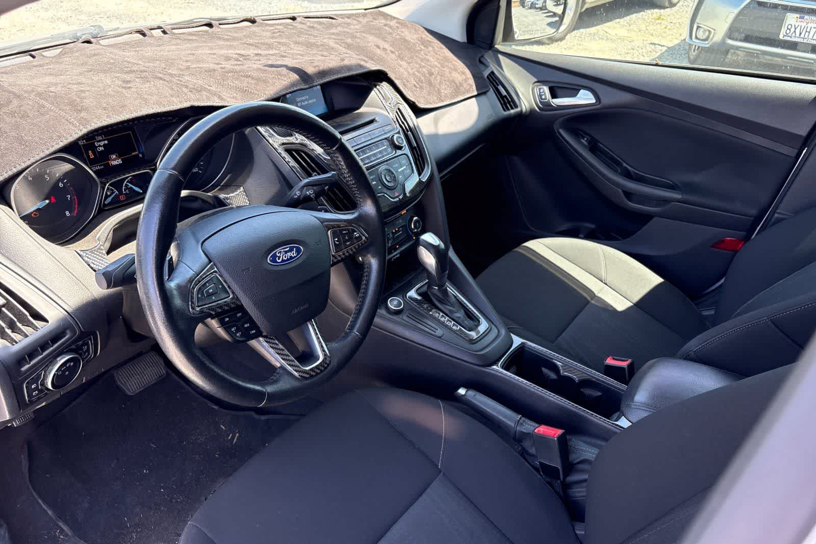 Thumbnail: 2015 Ford Focus - 14