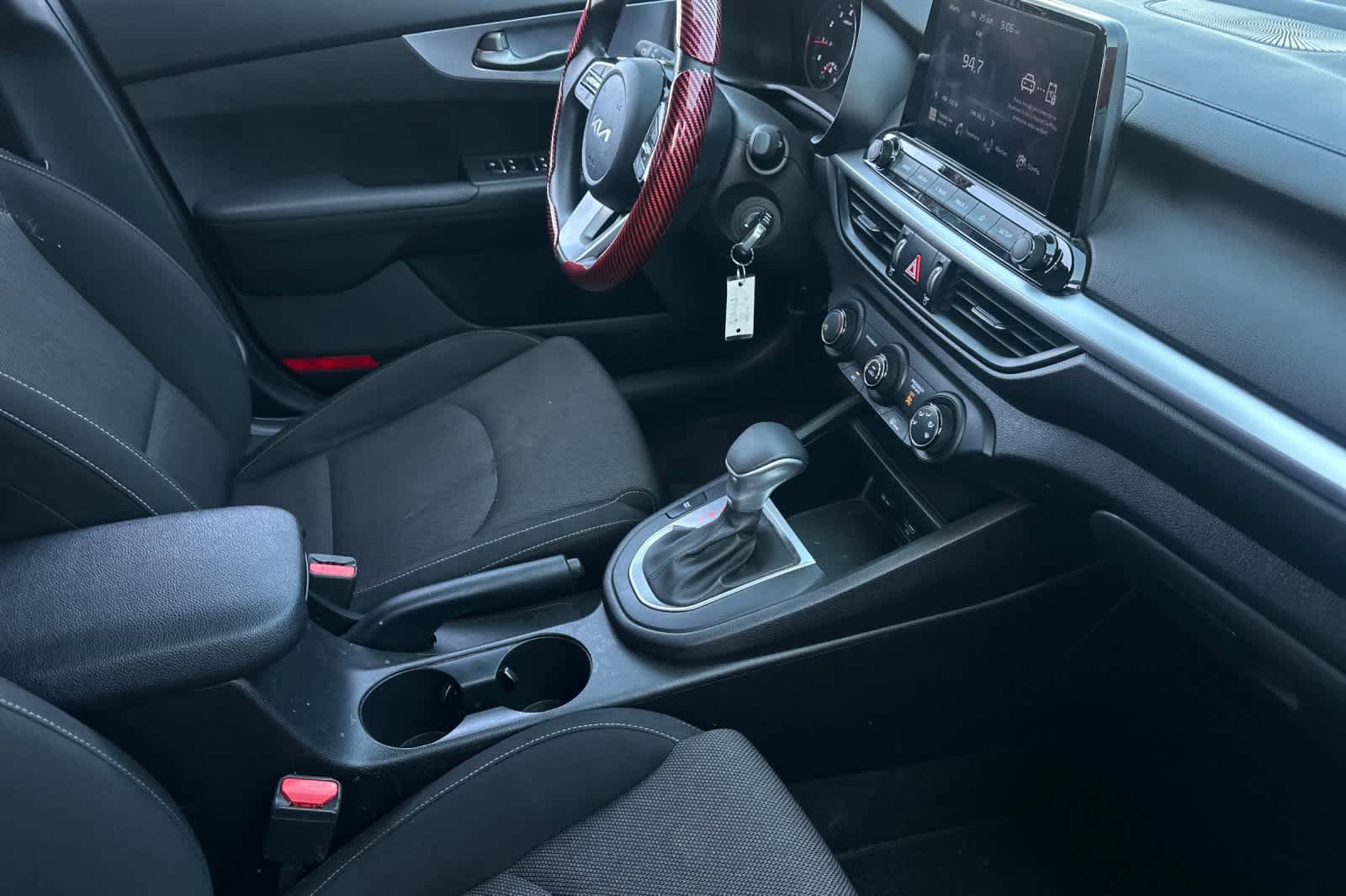 Thumbnail: 2022 Kia Forte - 18