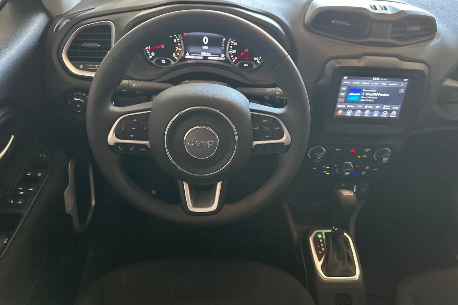 Thumbnail: 2021 Jeep Renegade - 17