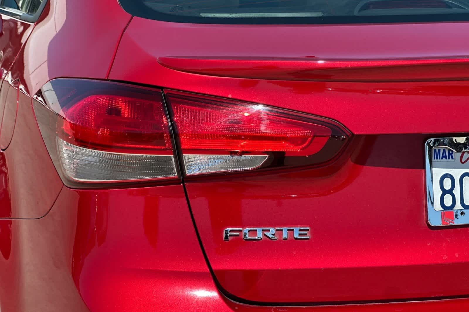 Thumbnail: 2018 Kia Forte - 13